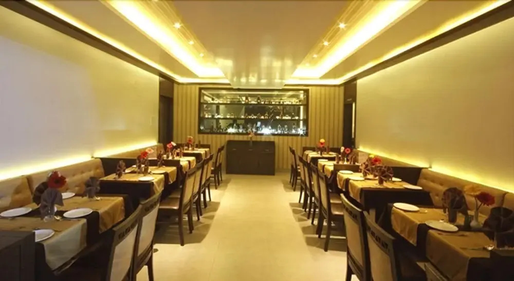 Hotel Royal Park Residency