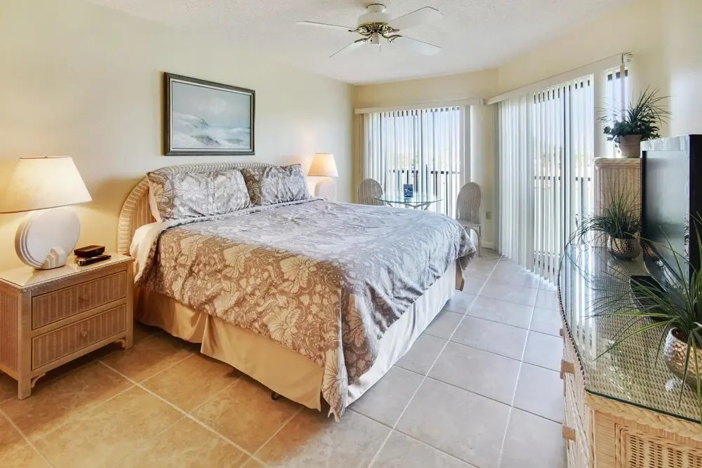 Lands End 304 Building 4 Lots of Updates/amazing Water View!