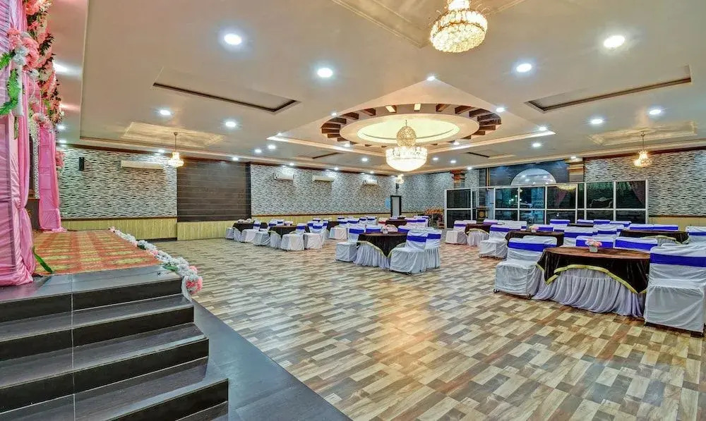 FabHotel RDGR Saalt
