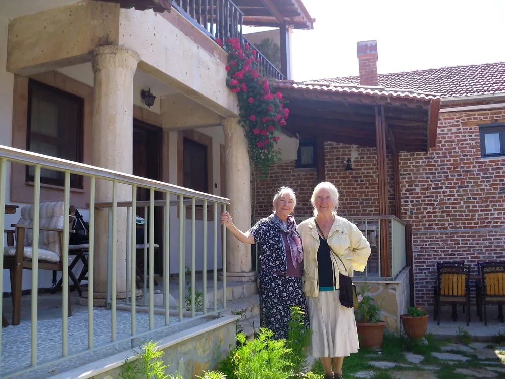 Akropolis Hotel