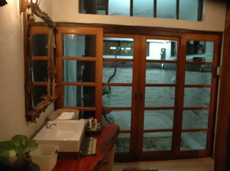 Momchailai Forest Retreat