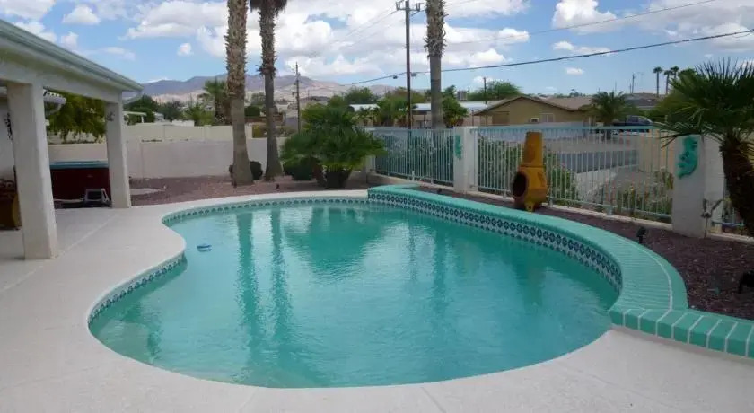 Jamaican Palms by Destination Havasu