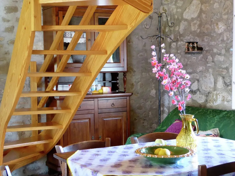 Cottage in Casoli near Ski Slopes