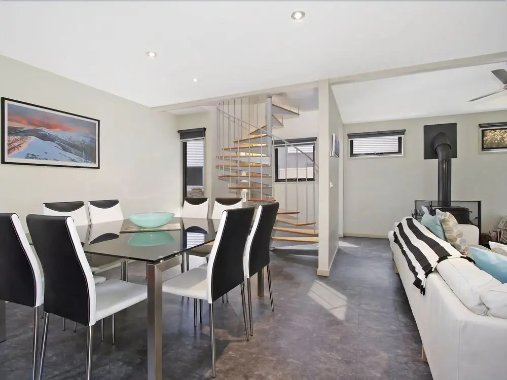 Breakaway Bright - Superb Townhouse