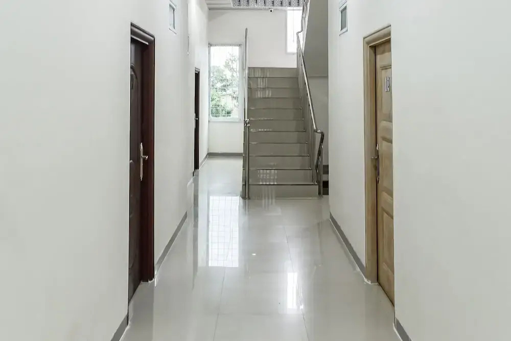 OYO 93503 Lotte Residence