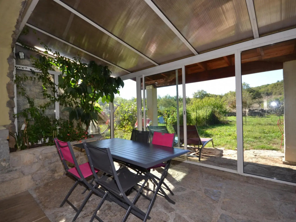 Amazing apartment in Lanas with large garden
