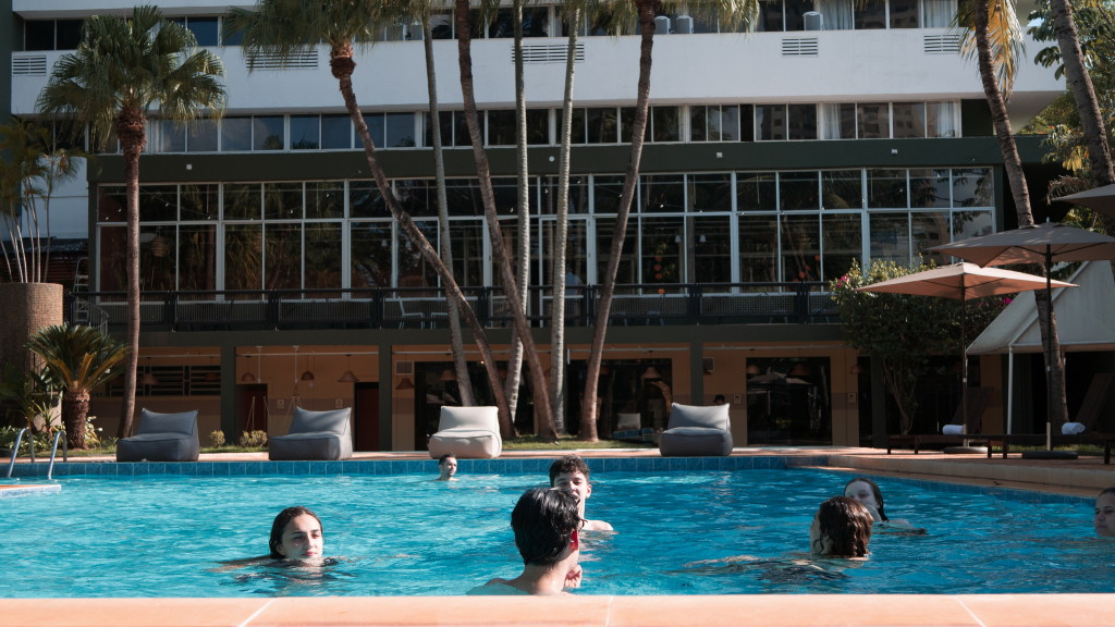 UpFront Hotel Lanville