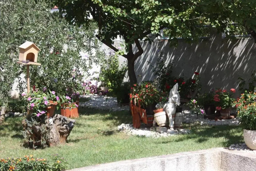 Small Apartment For A Great Holiday