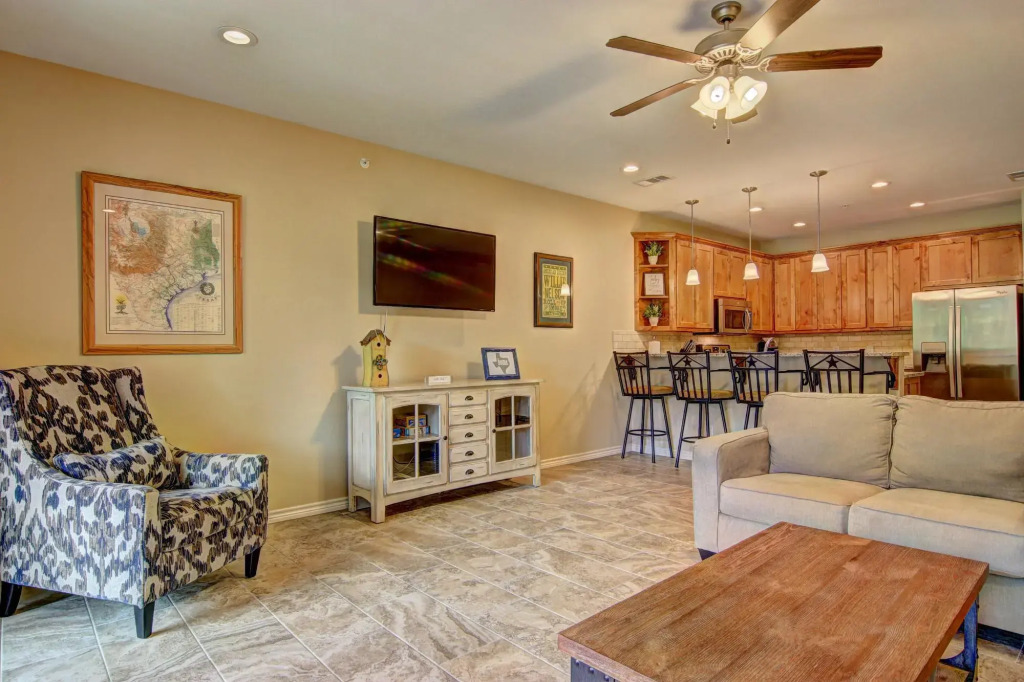 Rivendell RG 208 in Canyon Lake