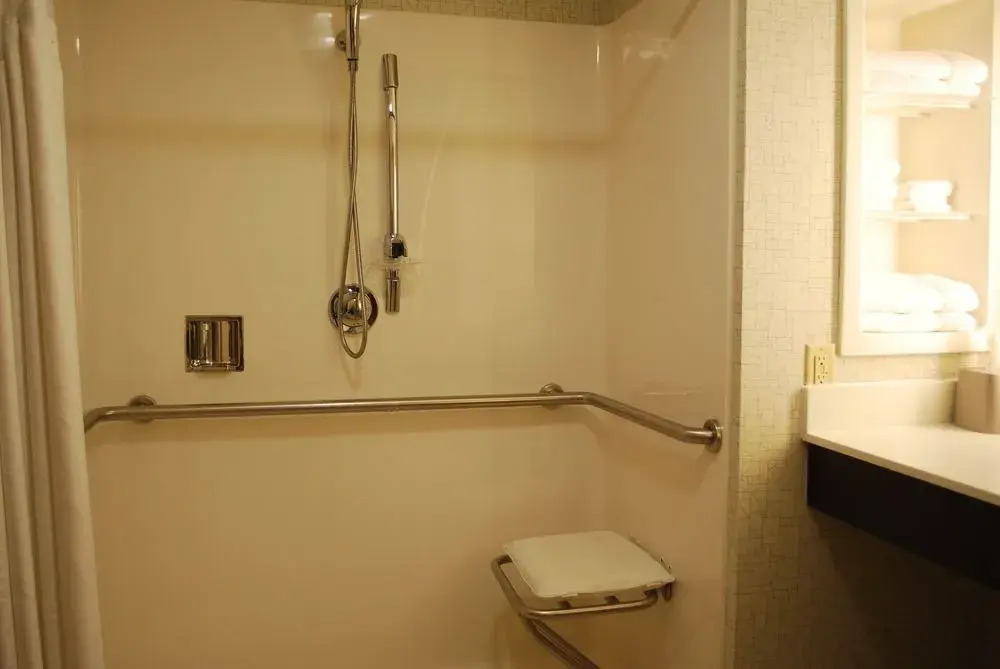 Holiday Inn Express Hotel & Suites Kingsport-Meadowview I-26 by IHG