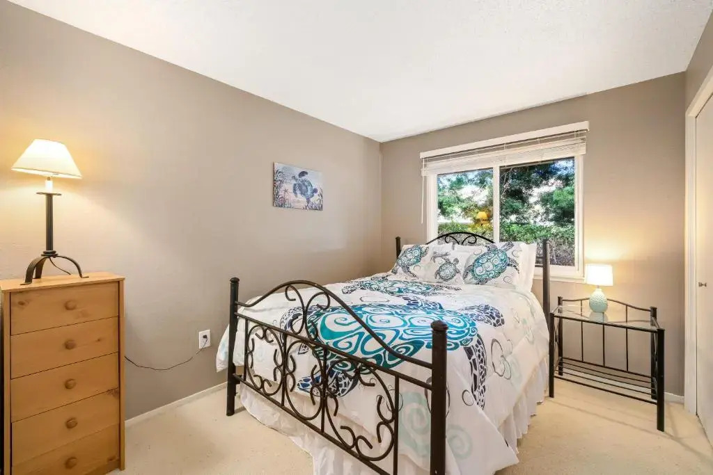 358 Stimson Avenue 2 Bedroom Condo by Redawning