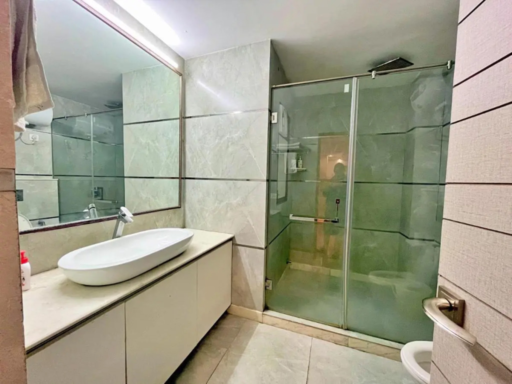 Red Rose Homestay - Rooms with Kitchenette