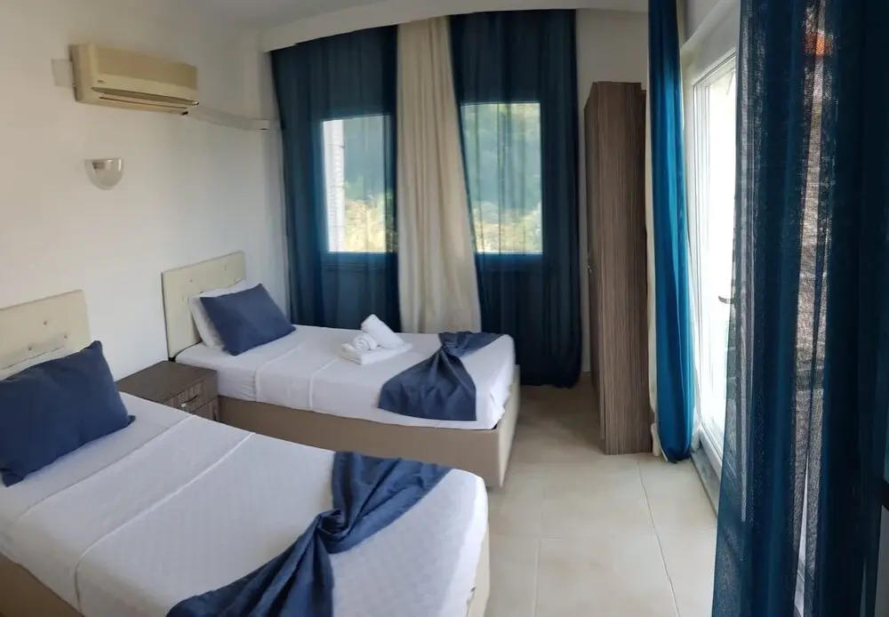 Onoda Hotel & Suites