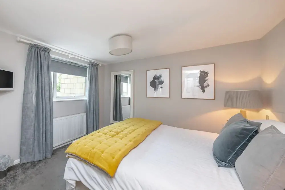 Hedgemead Court, 4 Star Gold Luxury 2 Bedroom Apartment in Bath City C