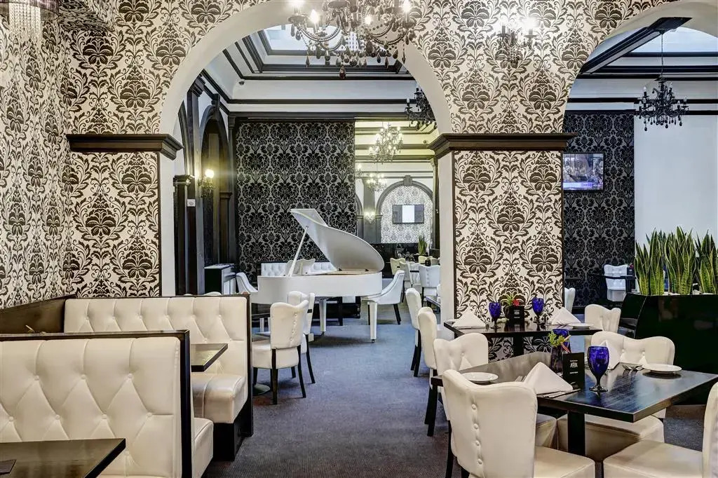 The Richmond Hotel Best Western Premier Collection