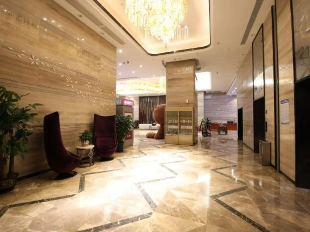 Sweet Fruit Charm International Hotel (Foshan West Station Shati Airport Store)
