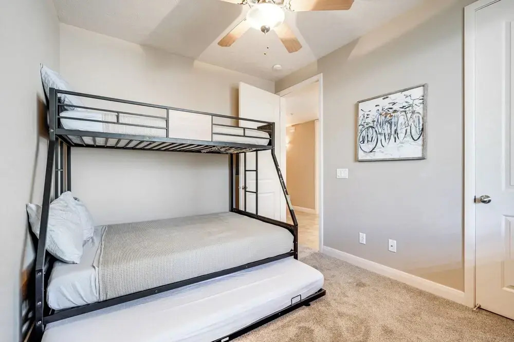 Pool Access & Patio! Resort-style St George Condo