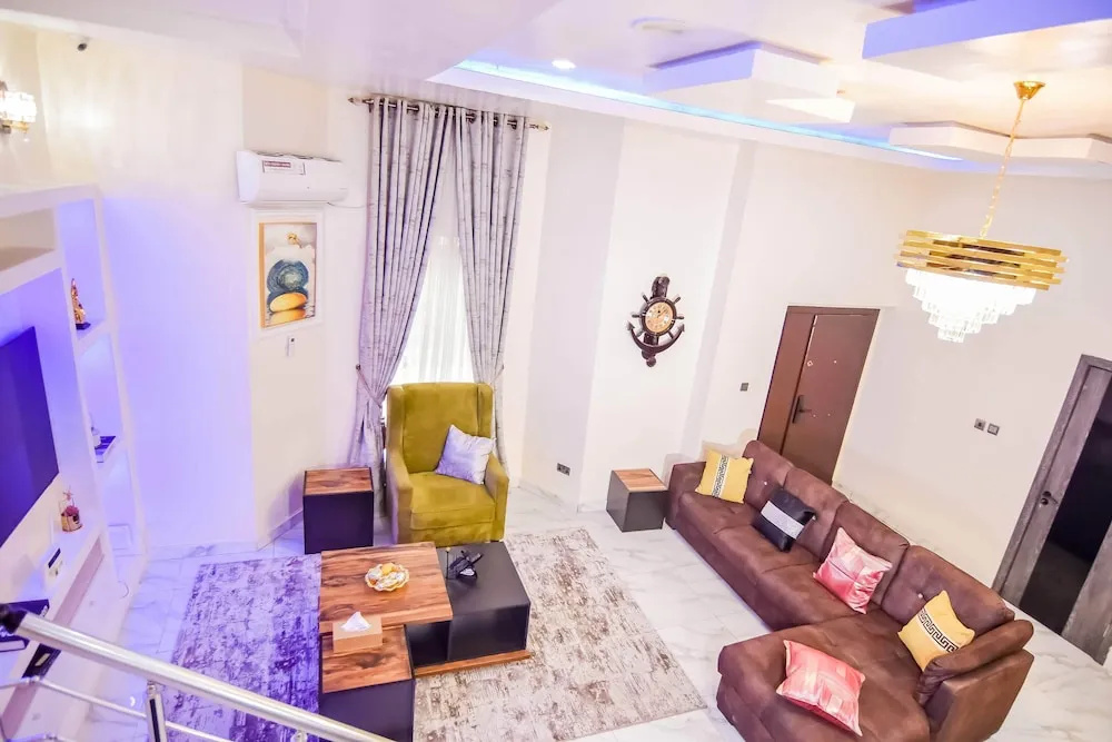 Executive 4 bedroom house