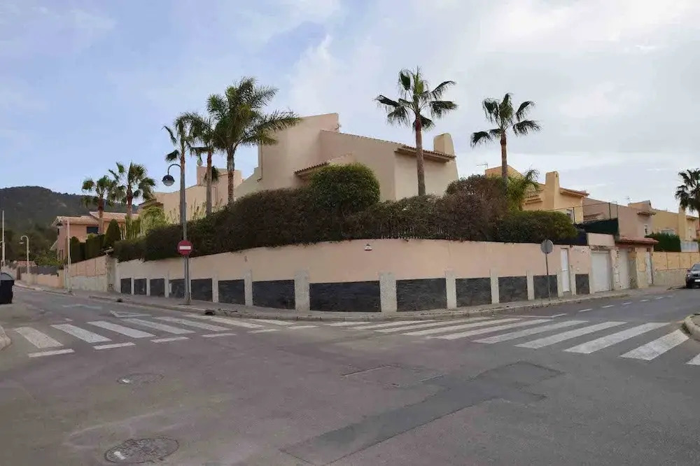 Villa Levante Beach 6 Bd