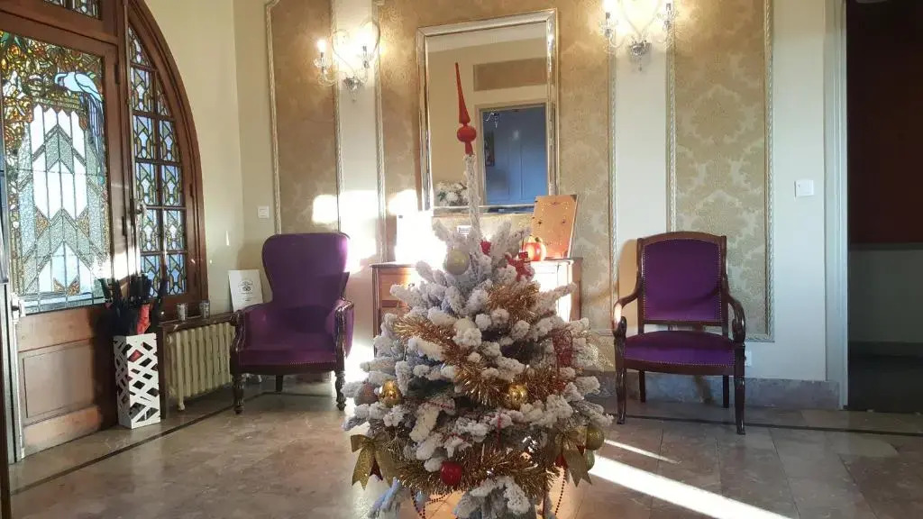 Le Castel Guesthouse