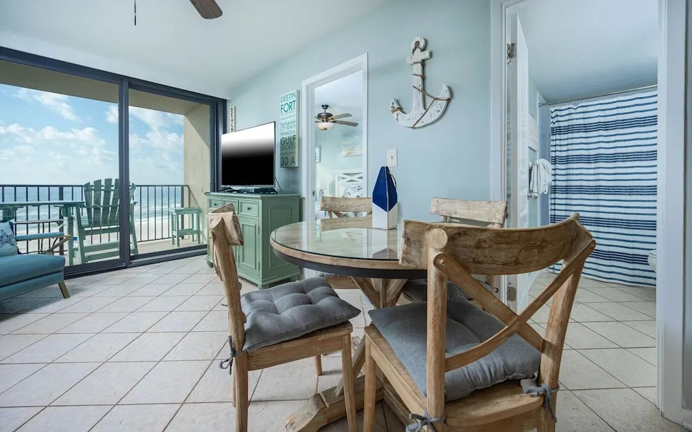 Island Winds West 578 2 Bedroom Condo