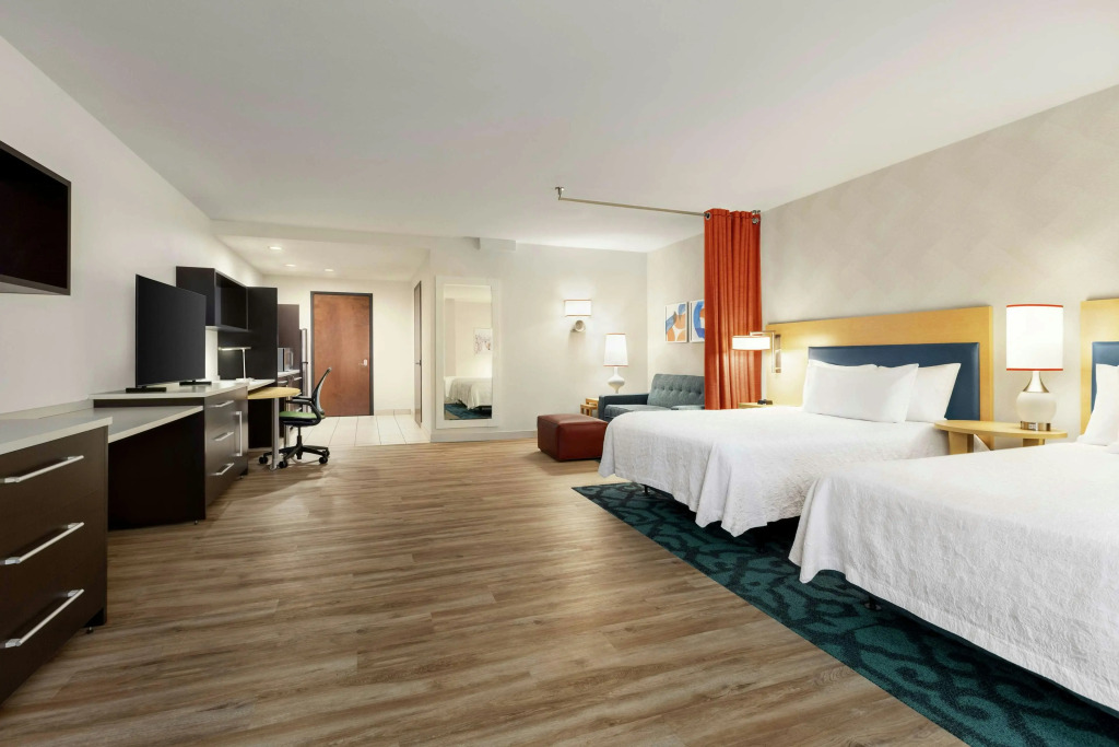 Home2 Suites Long Island City/Manhattan View