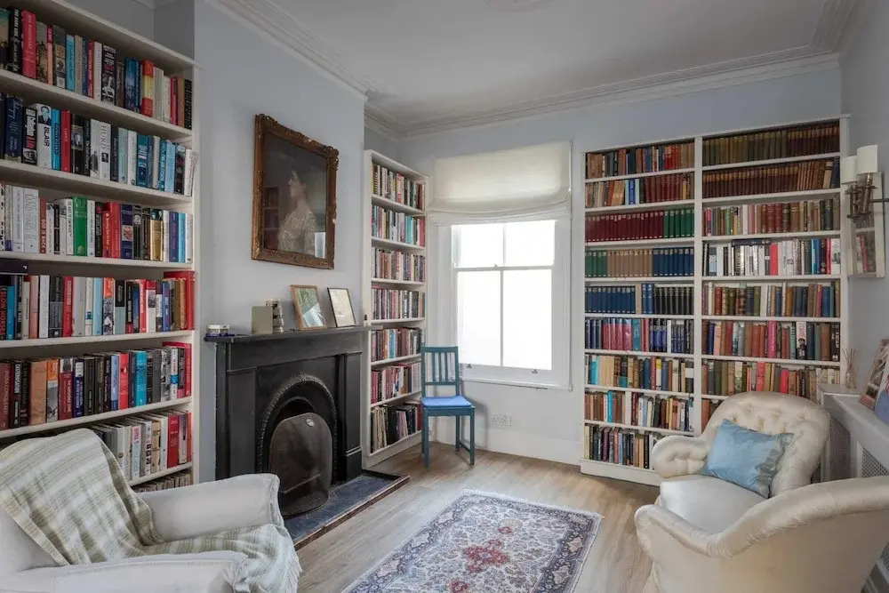 Cosy and Beautiful 2BR Flat Near Battersea Fits 4