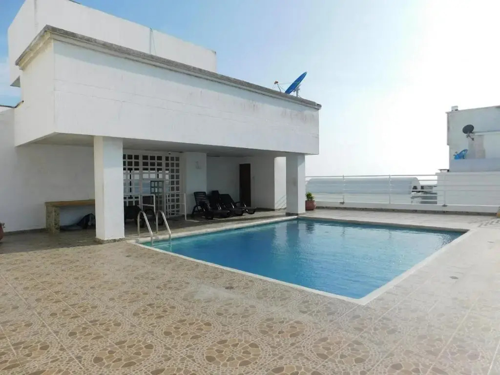 Apartamento en Cartagena, cerca al mar, edificio Nuevo Conquistador