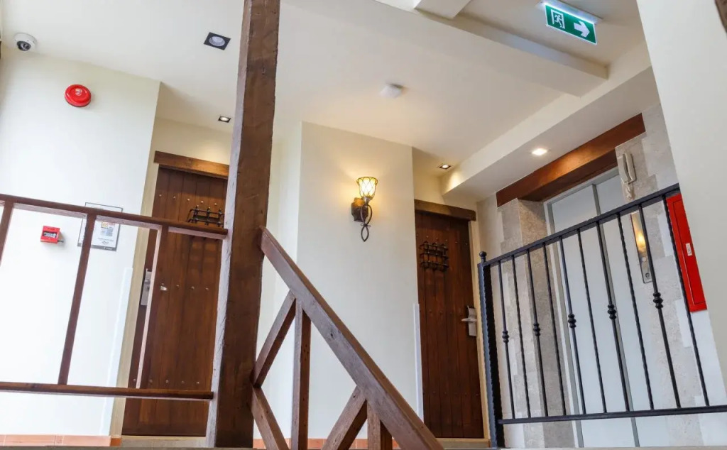 Le Charcoa Hotel