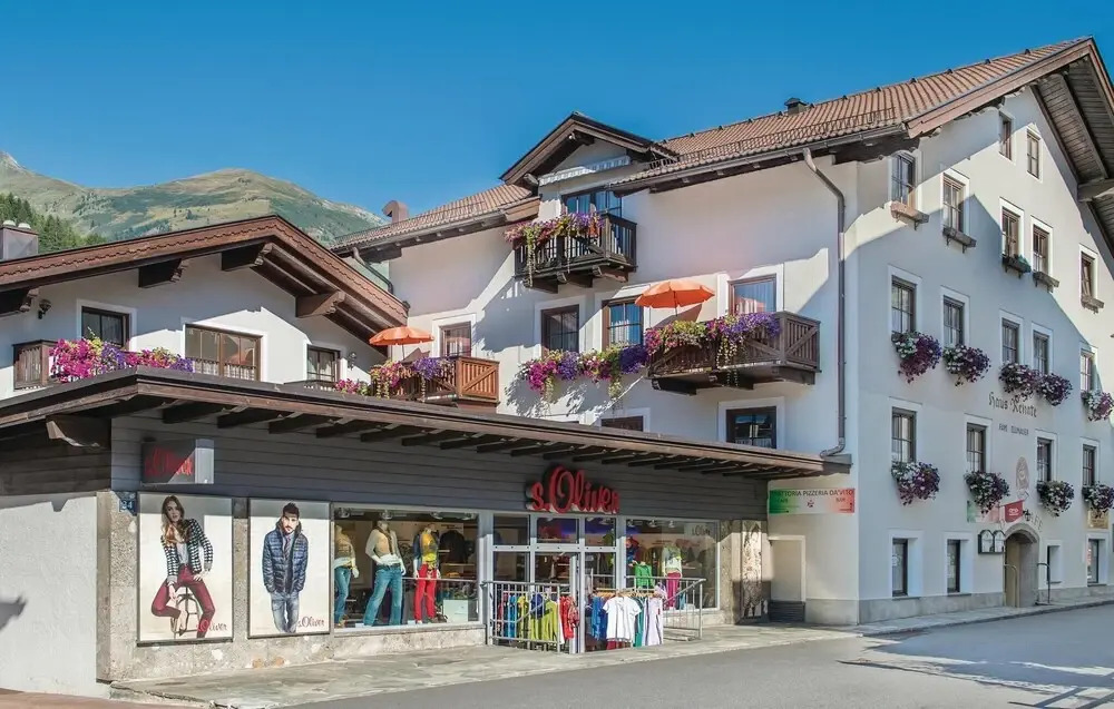 Beautiful Apartment in Rauris With 2 Bedrooms and Wifi