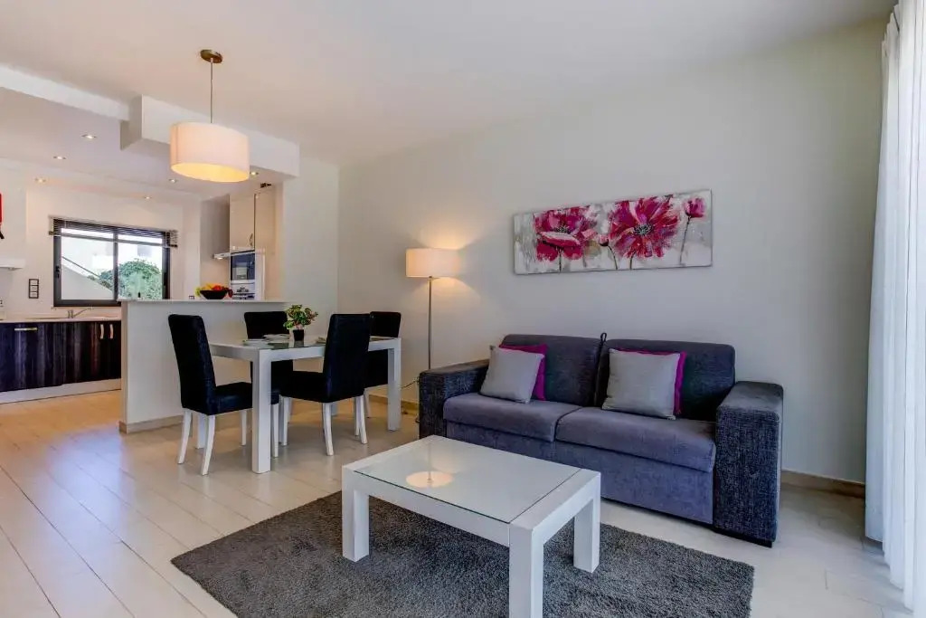 One Bedroom Apartment in Albur Village 1R