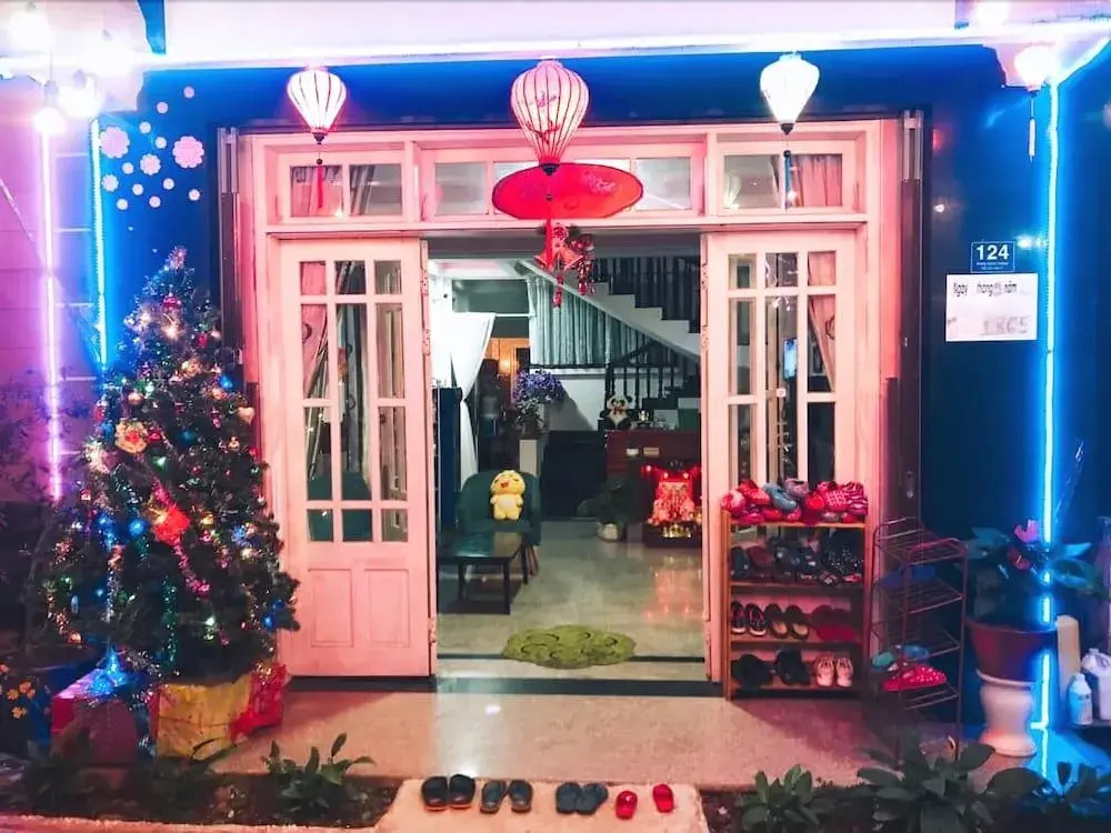 Hai Cay Thong Homestay - Hostel