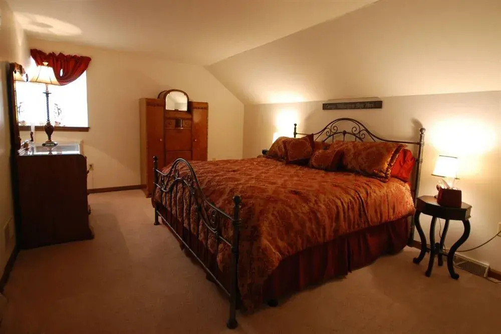 The Artist's Inn and Gallery