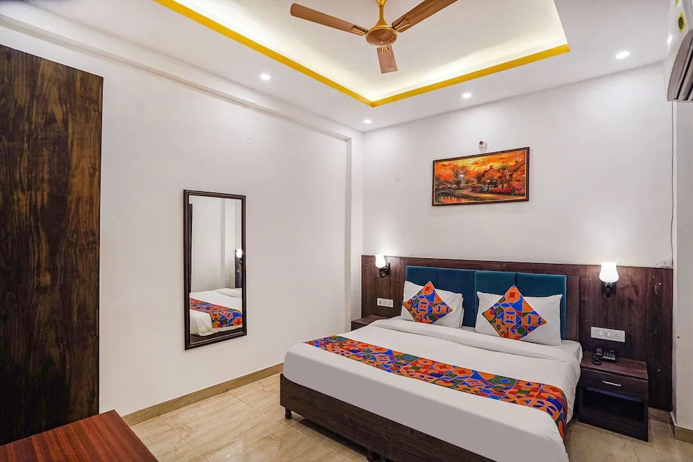 Super Collection O Sector 55 Noida Near Noida Stadium