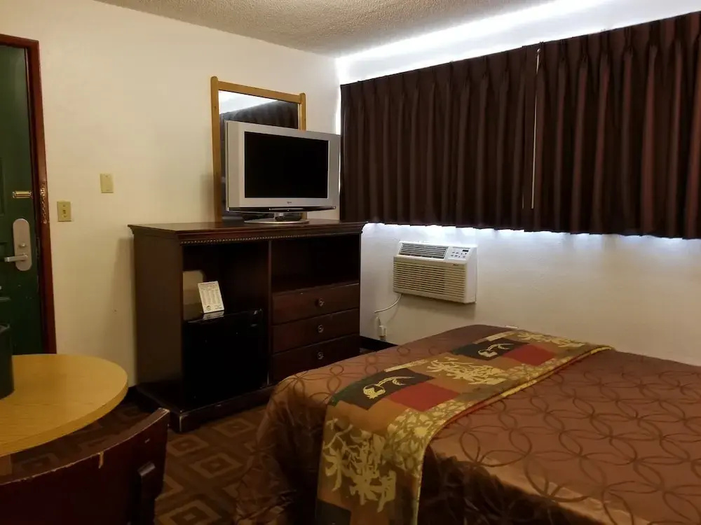 Sea-Tac Crest Motor Inn