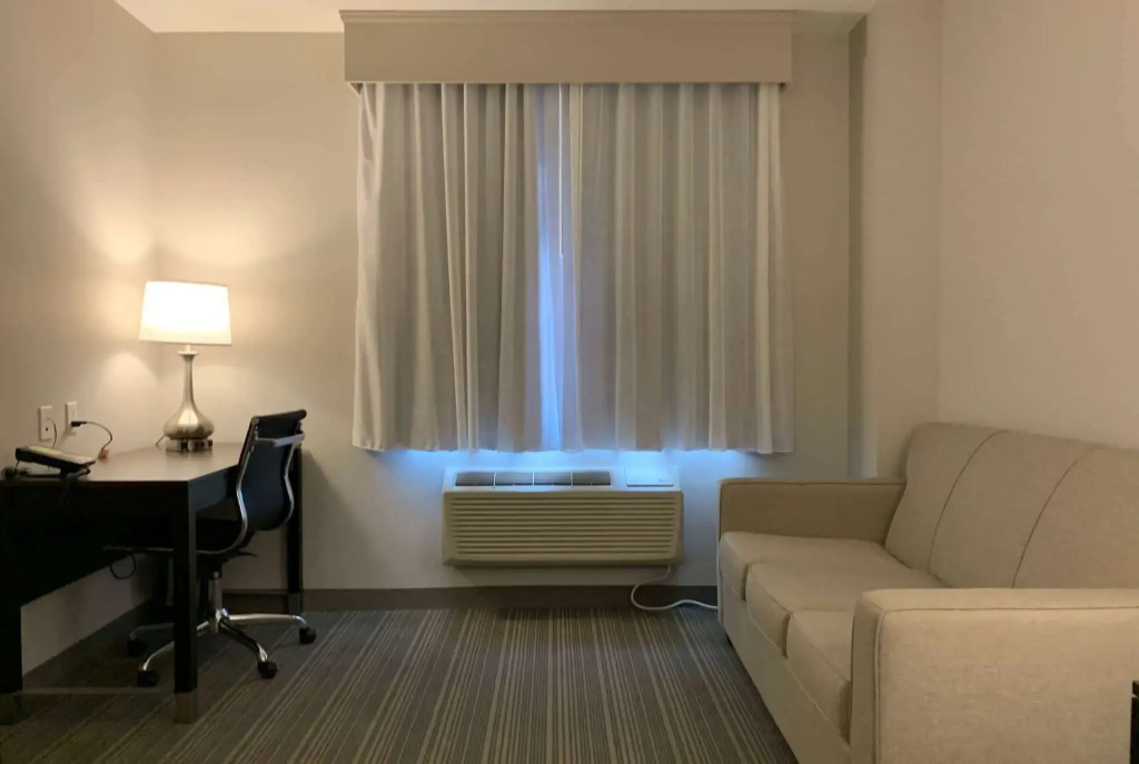 Wingate by Wyndham JFK Airport/Far Rockaway