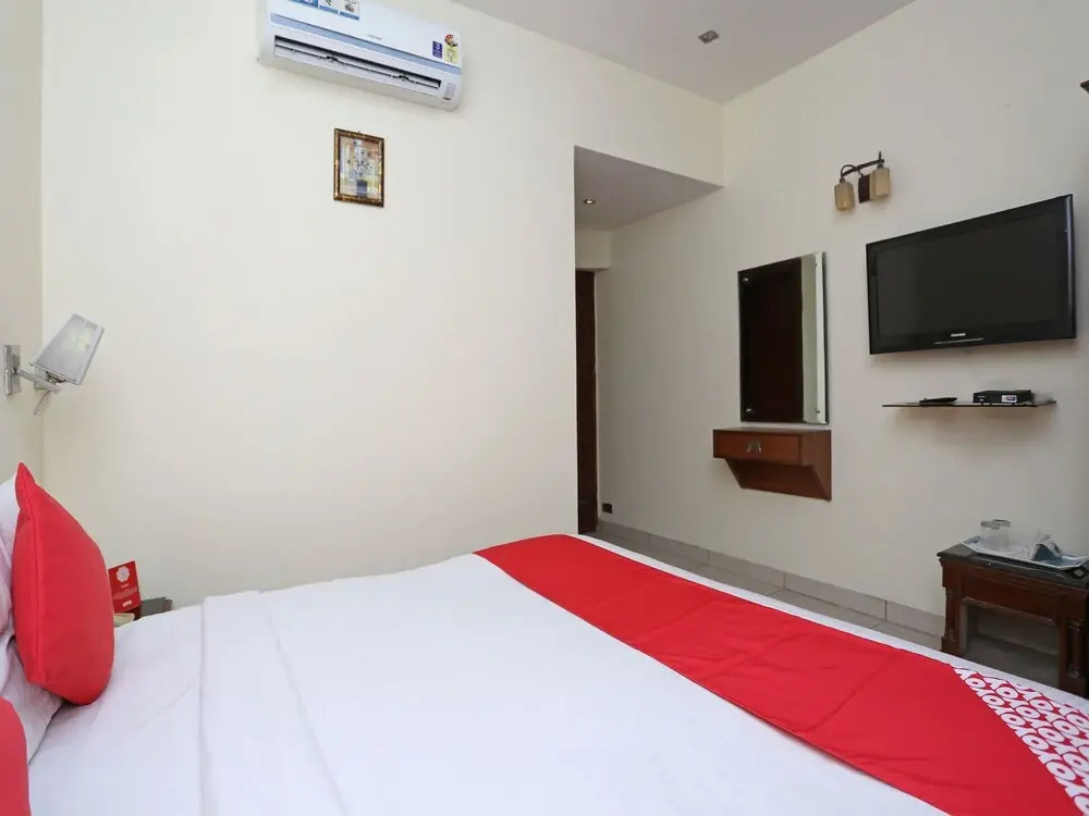 OYO 8576 Hotel Jiwan Plaza