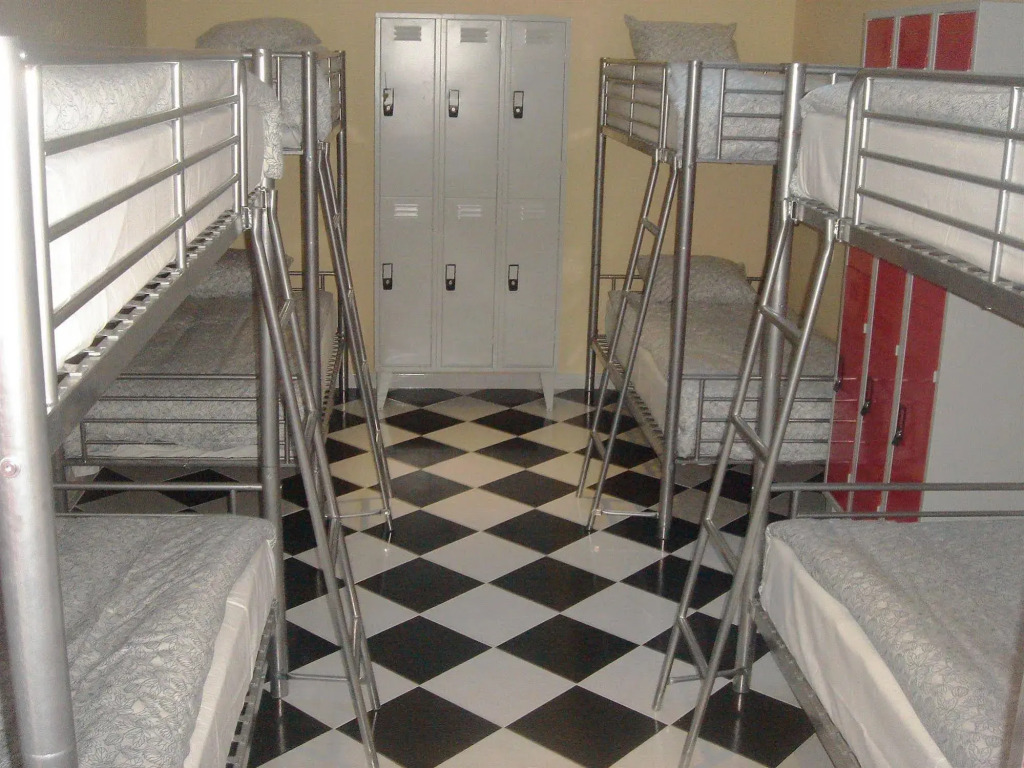 DownTown Guest House