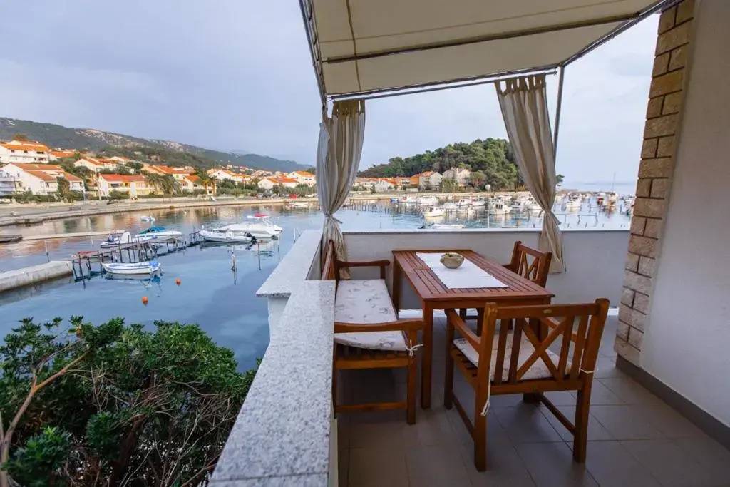 Apartmani Maris