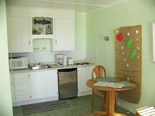 Knolls Court Motel
