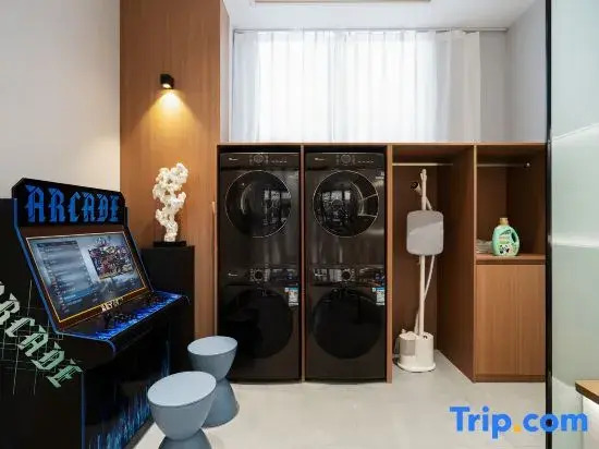 Zhi Shang Private Hot Spring Hotel (E'mei Mountain Scenic Area Huangwan Tourist Center Branch)