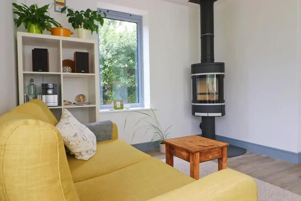 MODERN HOLIDAY HOME central St Merryn