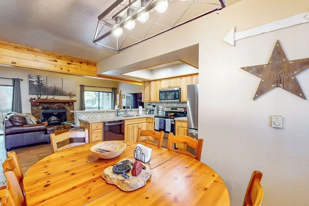 3BR Condo w/ Fire Pit & Full Kitchen