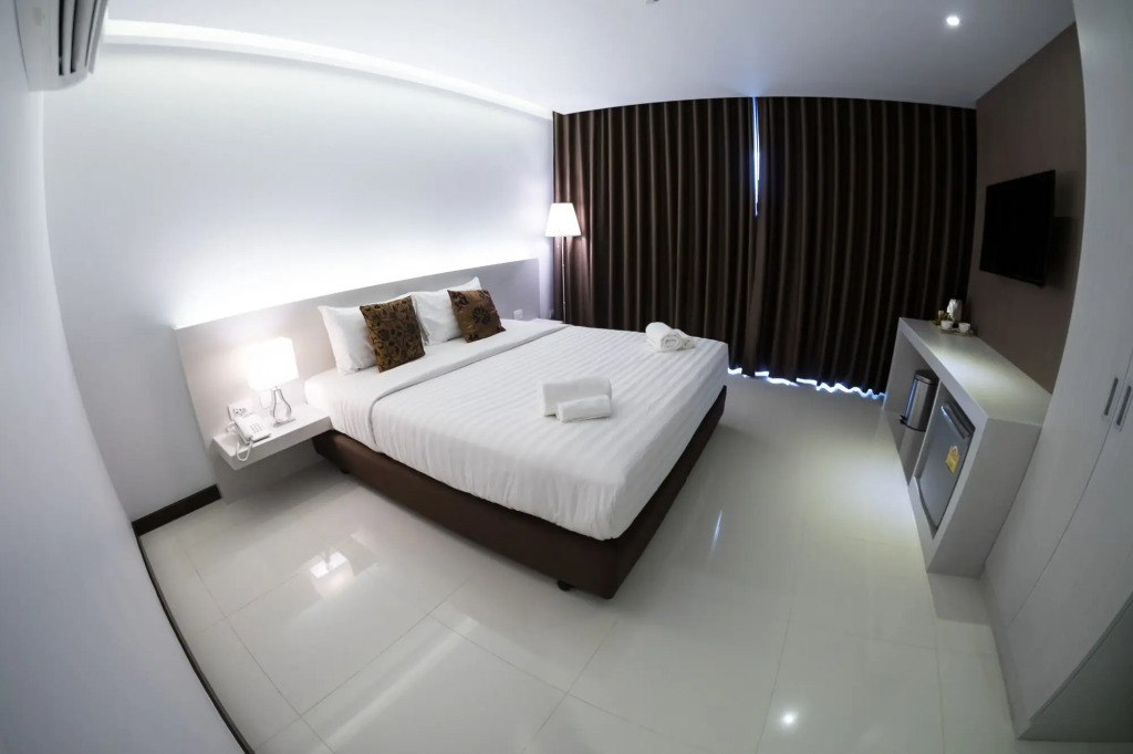 Chaisaeng Villa