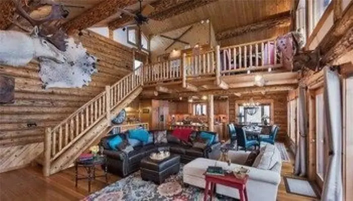 Mountain High 3 Br home by RedAwning