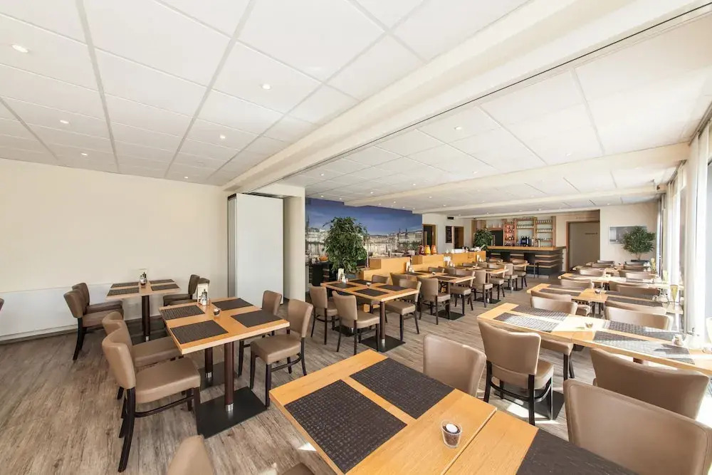 Signature Hamburger Sporthotel