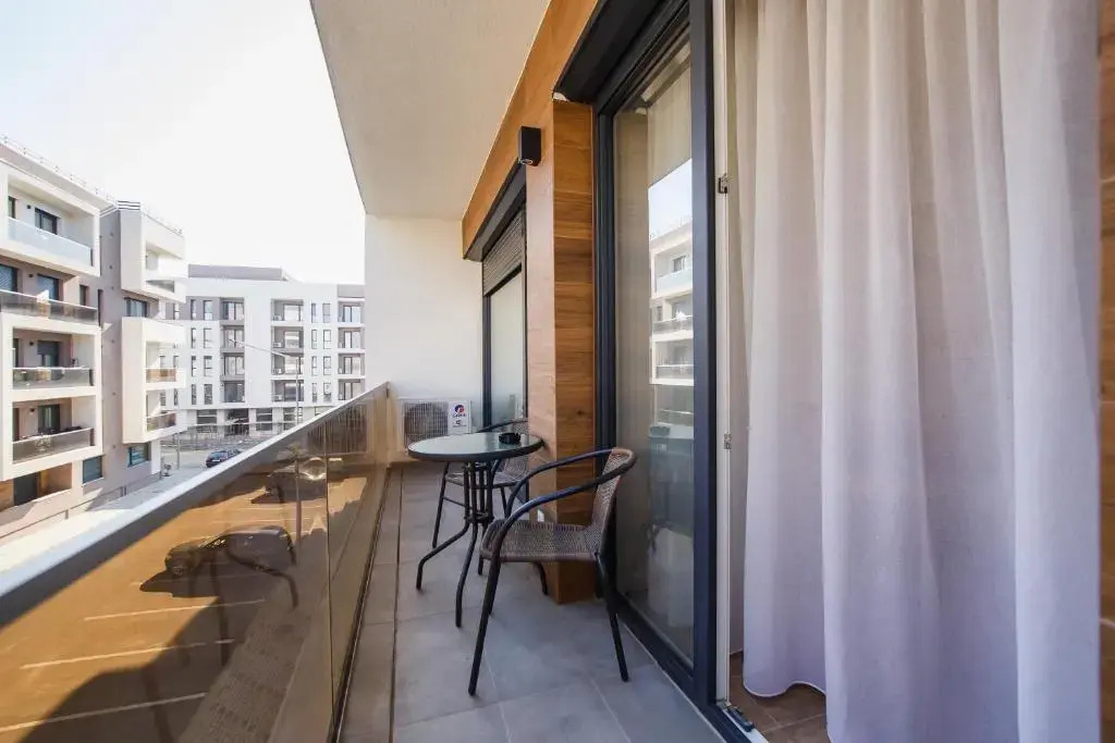 Lovely Home at West Residence