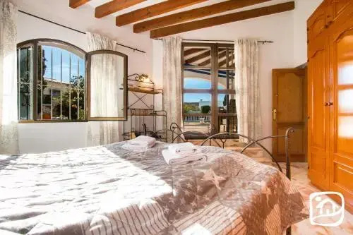 Villa Dunamoon by Abahana Villas