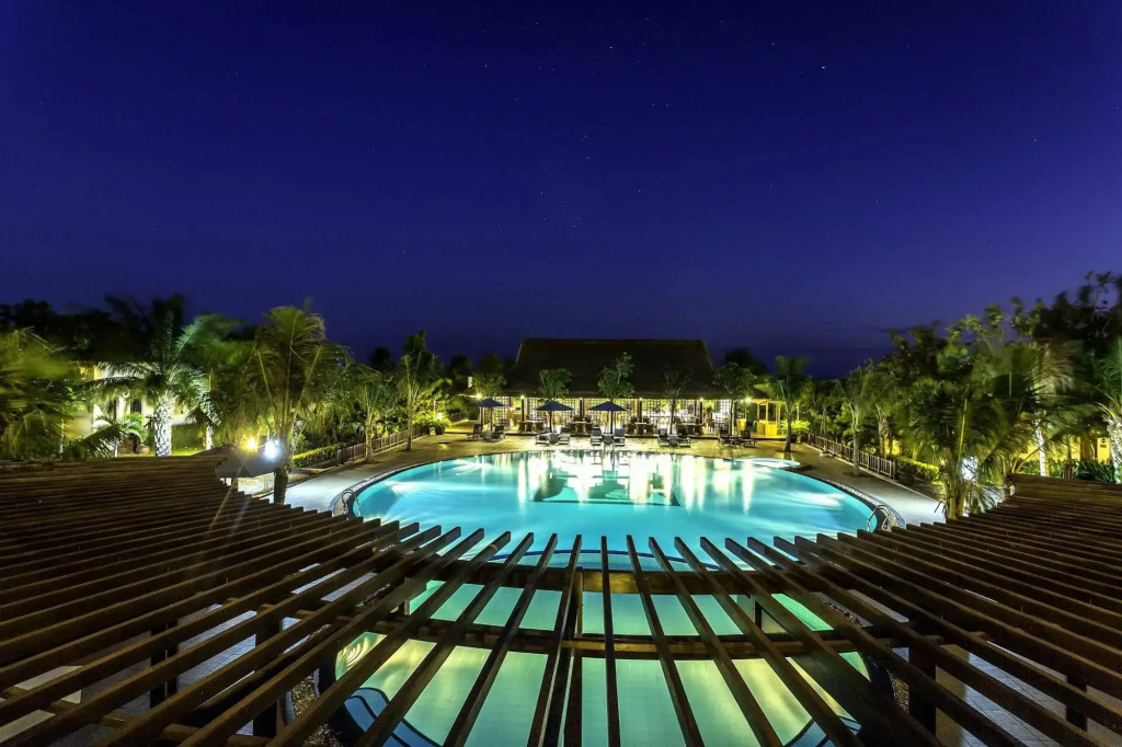 Lotus Muine Resort & Spa