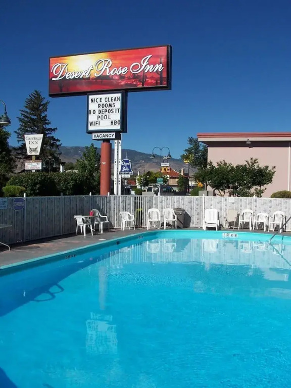 Desert Rose Inn